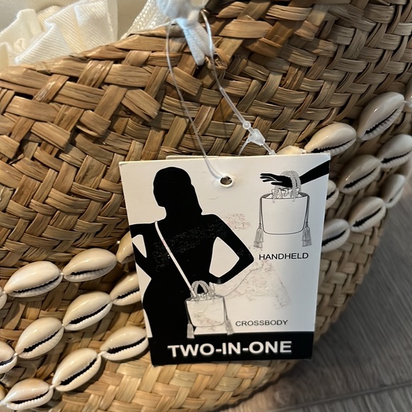 Beachy Boho purse NWT from crown vintage - Picture 7 of 8